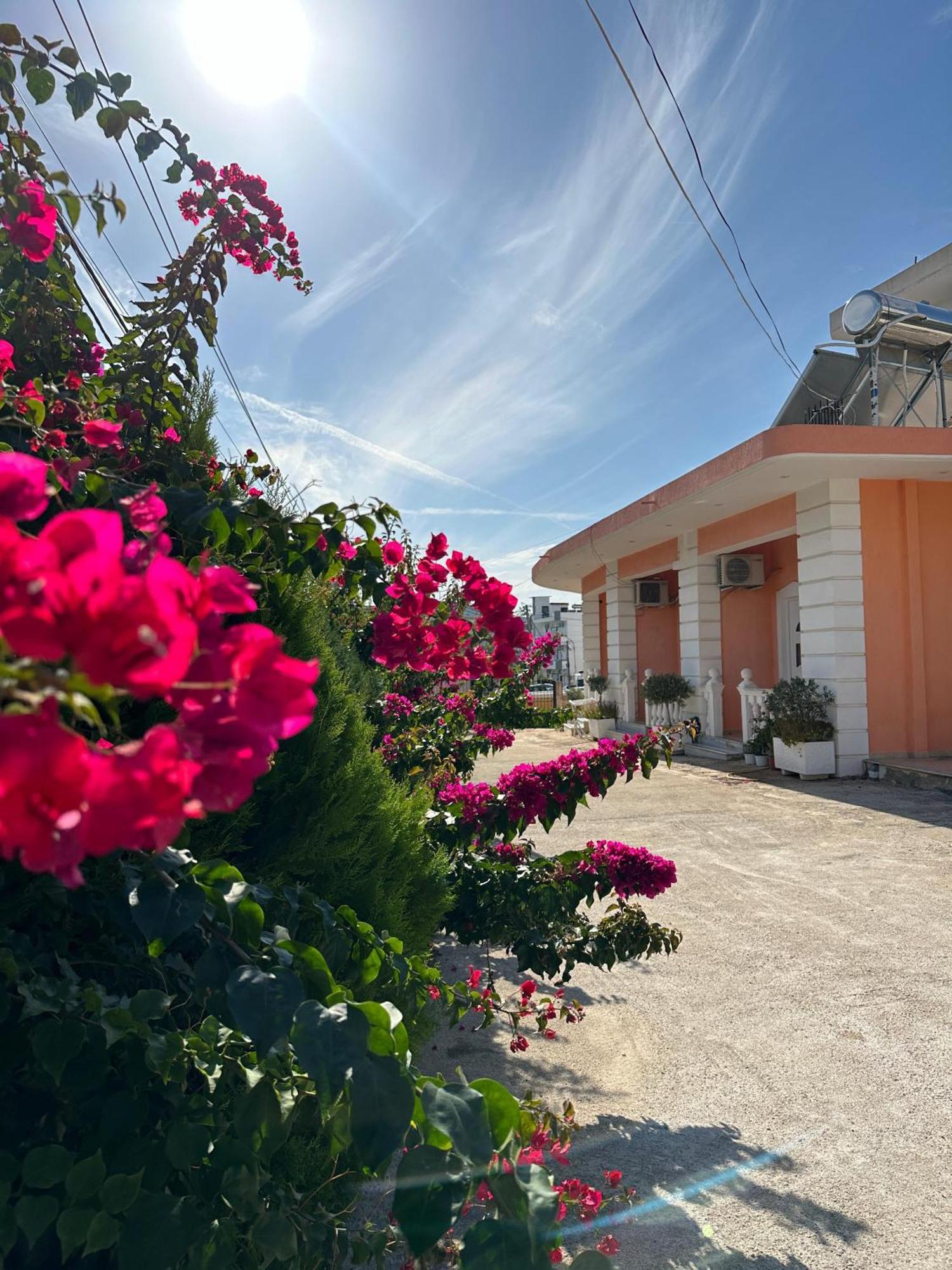 Villa Nicolaos Ksamil Exteriör bild